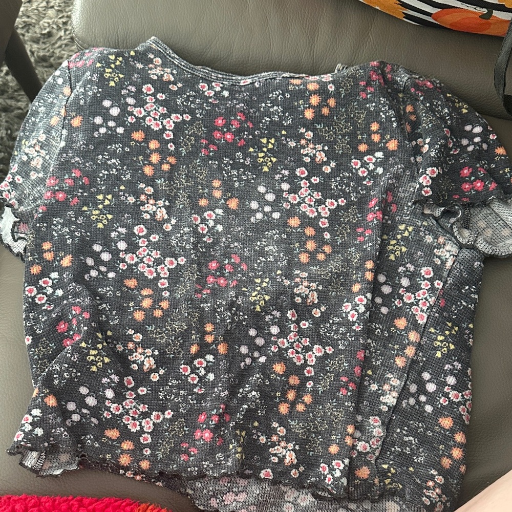 American Eagle Outfitters Floral Short Sleeve Tee - Gray and Multicolor